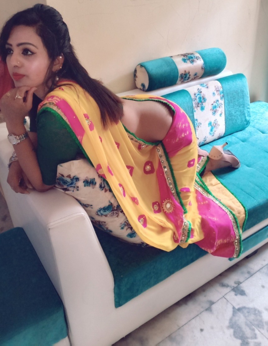 Vapi college girls and bhabhi aunty available 24 hour available genuin