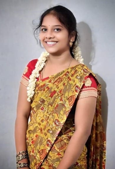 My self Khushi Sharma Bikaner college girls service 24 hours ailable